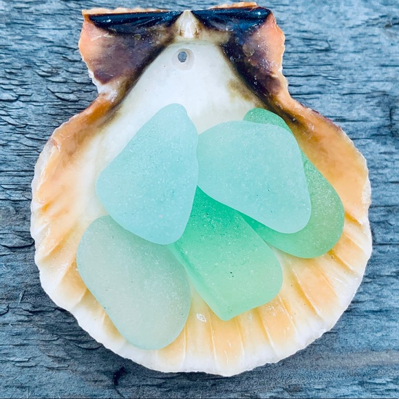 Maui Love Triangle Seaglass Necklace - Picture 6 of 7